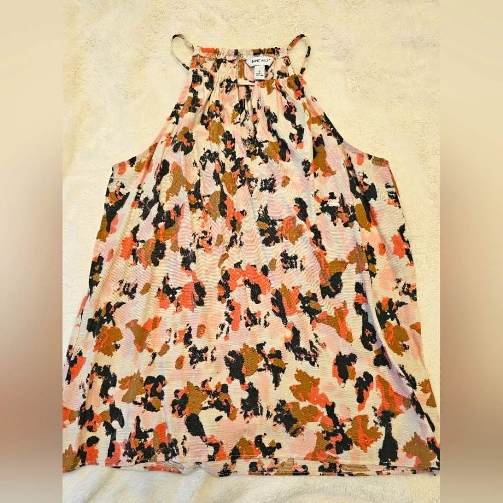 Nine West Women's Sleeveless Blouse in Pink and Tan Camo Pattern Size Small